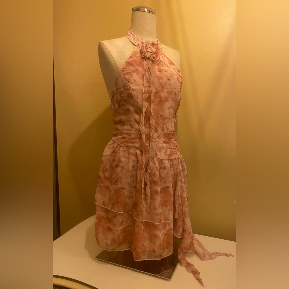 SHEIN Strapless rose mauve and white Dress with cute flower accented collar